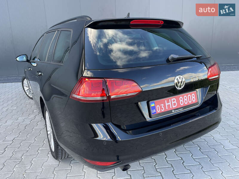 Универсал Volkswagen Golf 2014 в Львове