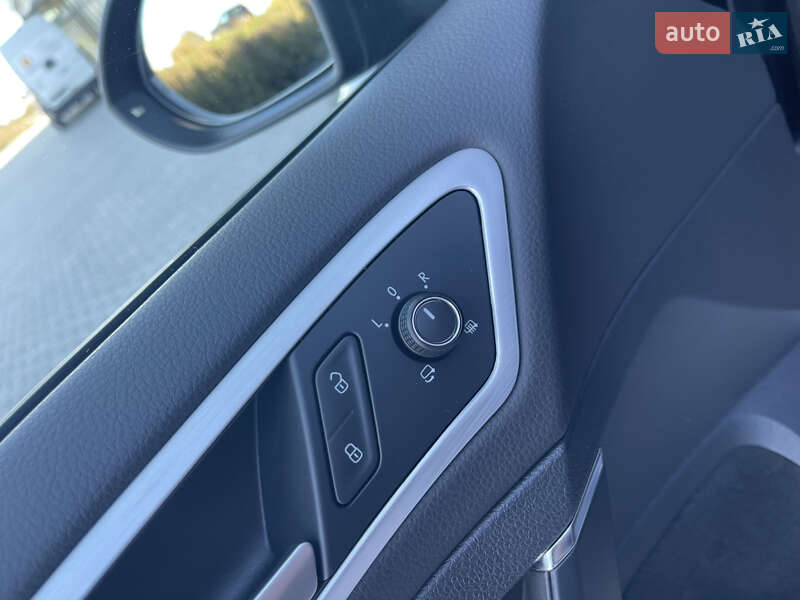 Универсал Volkswagen Golf 2014 в Львове