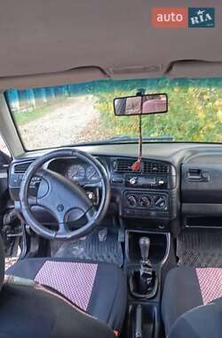 Хэтчбек Volkswagen Golf 1993 в  фото 4 Хэтчбек Volkswagen Golf 1993 в