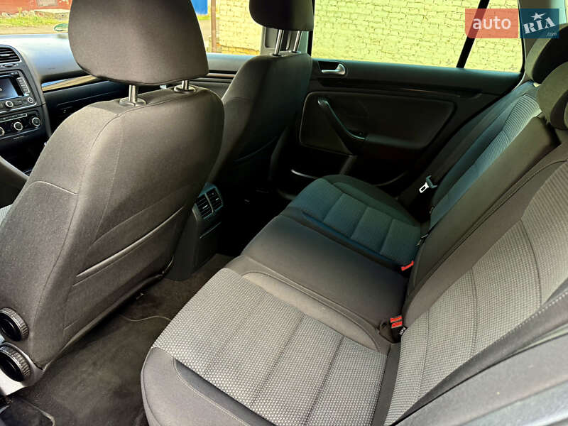 Универсал Volkswagen Golf 2011 в Ровно фото 20 Универсал Volkswagen Golf 2011 в Ровно