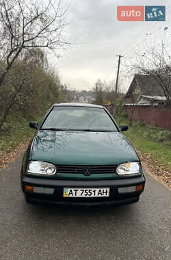 Хэтчбек Volkswagen Golf 1995 в Коломые Хэтчбек Volkswagen Golf 1995 в Коломые