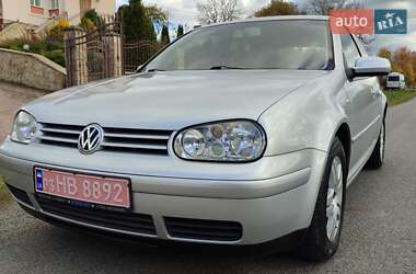 Хэтчбек Volkswagen Golf 2002 в  фото 3 Хэтчбек Volkswagen Golf 2002 в