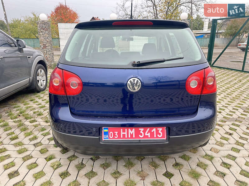 Хэтчбек Volkswagen Golf 2006 в Корсуне-Шевченковском