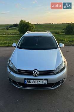 Универсал Volkswagen Golf 2009 в 