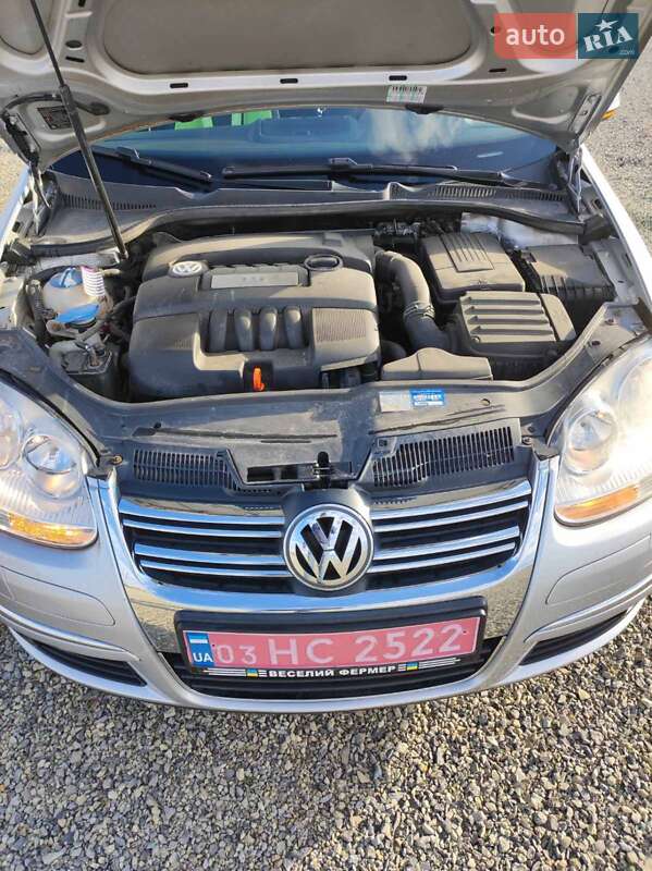 Універсал Volkswagen Golf 2007 в Тернополі