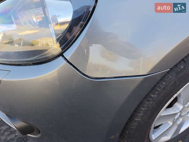 Хэтчбек Volkswagen Golf 2011 в Краматорске