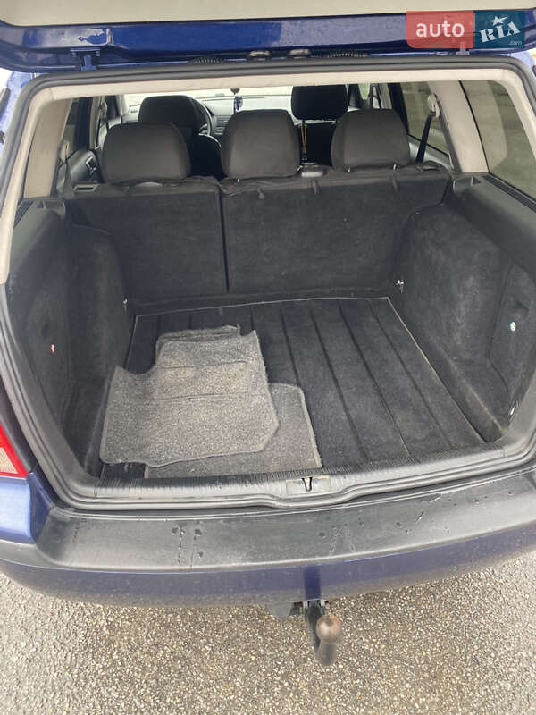 Универсал Volkswagen Golf 2004 в Козельце