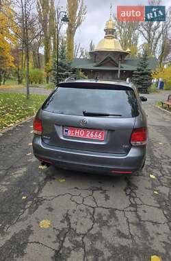 Универсал Volkswagen Golf 2012 в 