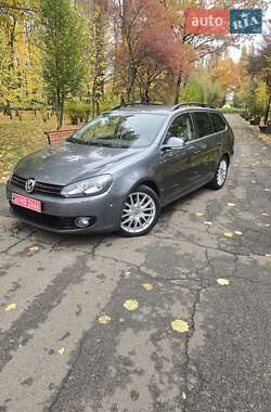 Универсал Volkswagen Golf 2012 в 