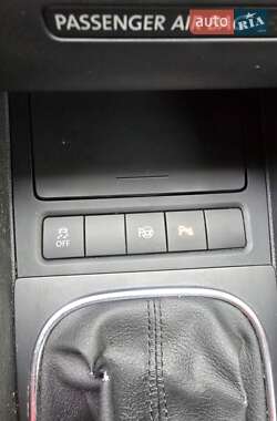 Универсал Volkswagen Golf 2012 в 