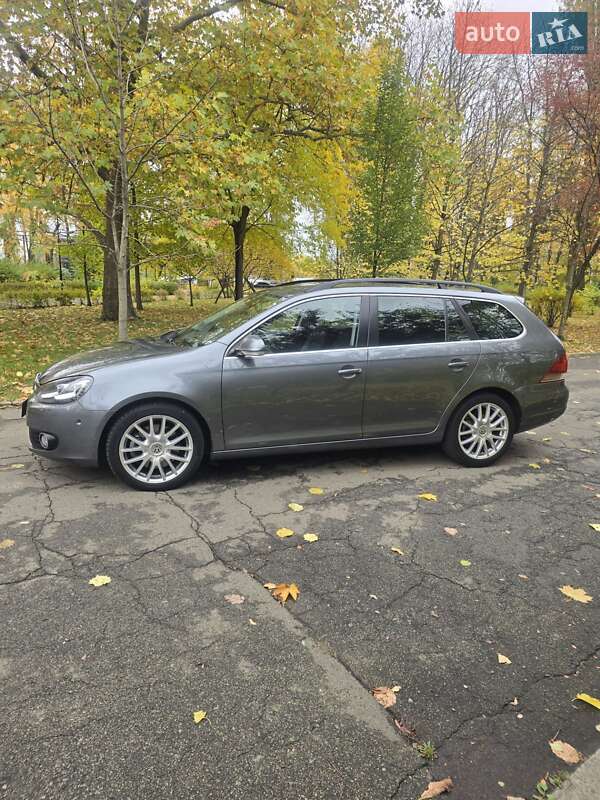 Універсал Volkswagen Golf 2012 в Києві фото 49 Універсал Volkswagen Golf 2012 в Києві