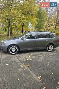 Универсал Volkswagen Golf 2012 в 