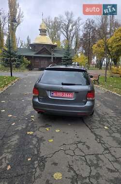 Универсал Volkswagen Golf 2012 в 