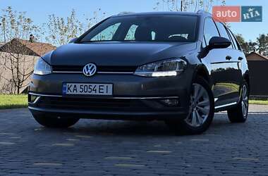 Универсал Volkswagen Golf 2018 в Киеве