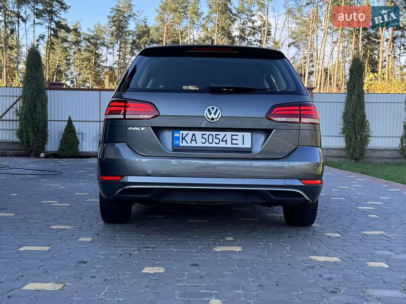 Універсал Volkswagen Golf 2018 в Києві