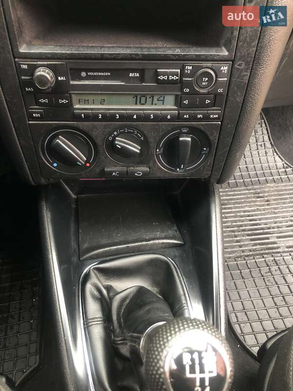 Универсал Volkswagen Golf 1999 в Сумах