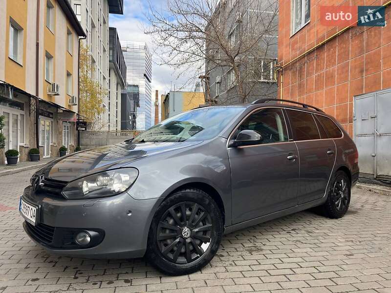Універсал Volkswagen Golf 2012 в Львові