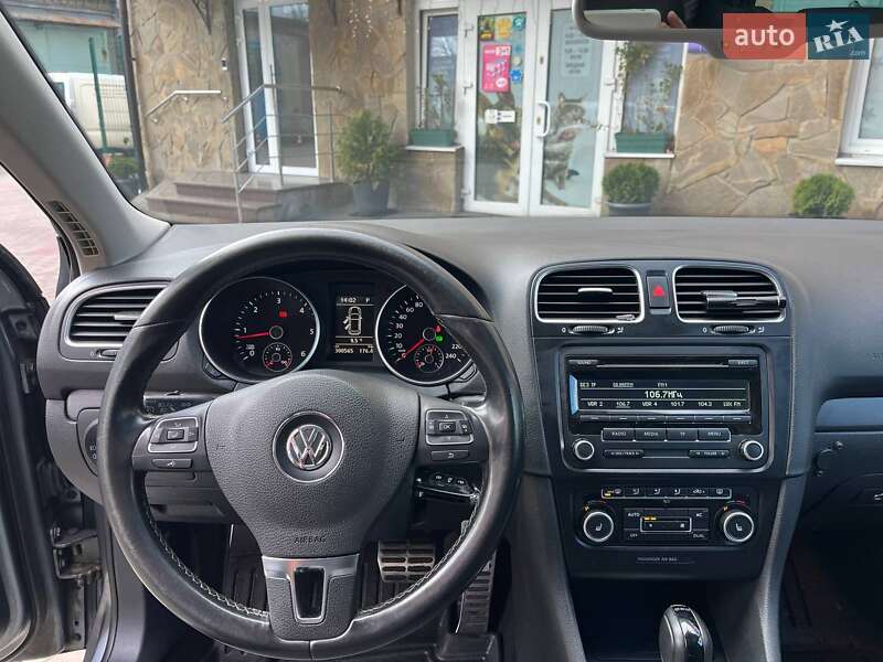 Універсал Volkswagen Golf 2012 в Львові