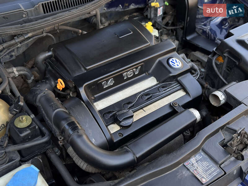 Універсал Volkswagen Golf 2001 в Чернігові