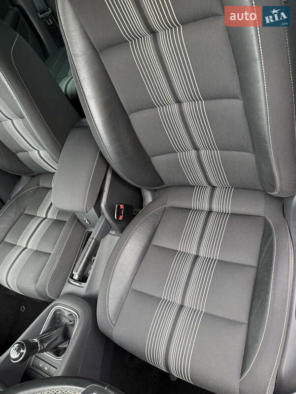 Хетчбек Volkswagen Golf 2013 в Хмельницькому фото 11 Хетчбек Volkswagen Golf 2013 в Хмельницькому