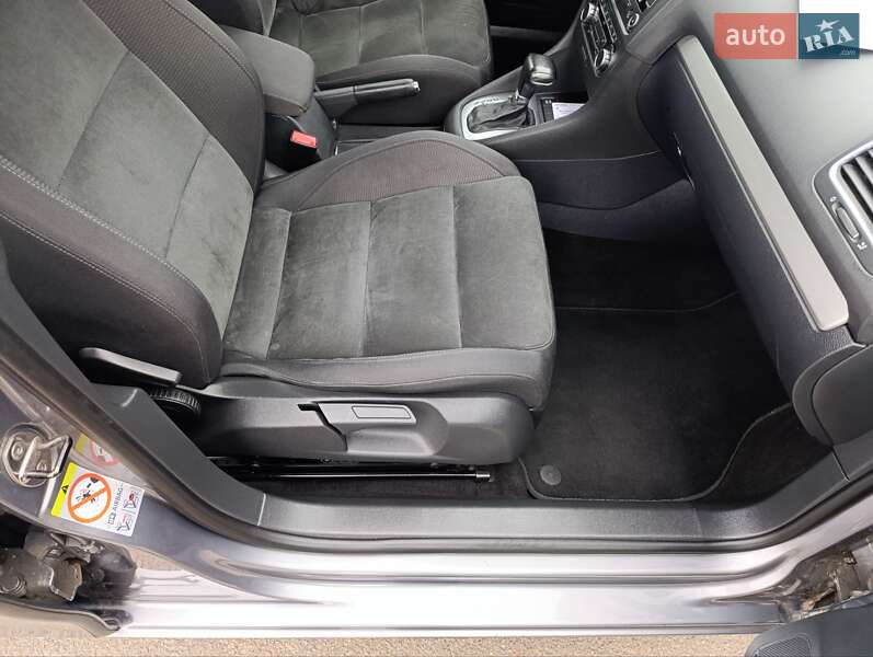 Хэтчбек Volkswagen Golf 2009 в Киеве фото 26 Хэтчбек Volkswagen Golf 2009 в Киеве