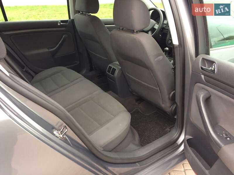 Хэтчбек Volkswagen Golf 2004 в Немирове фото 17 Хэтчбек Volkswagen Golf 2004 в Немирове