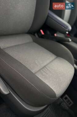 Универсал Volkswagen Golf 2004 в  фото 20 Универсал Volkswagen Golf 2004 в