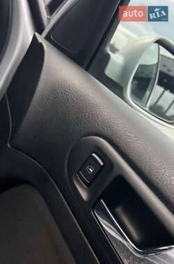 Универсал Volkswagen Golf 2004 в  фото 41 Универсал Volkswagen Golf 2004 в