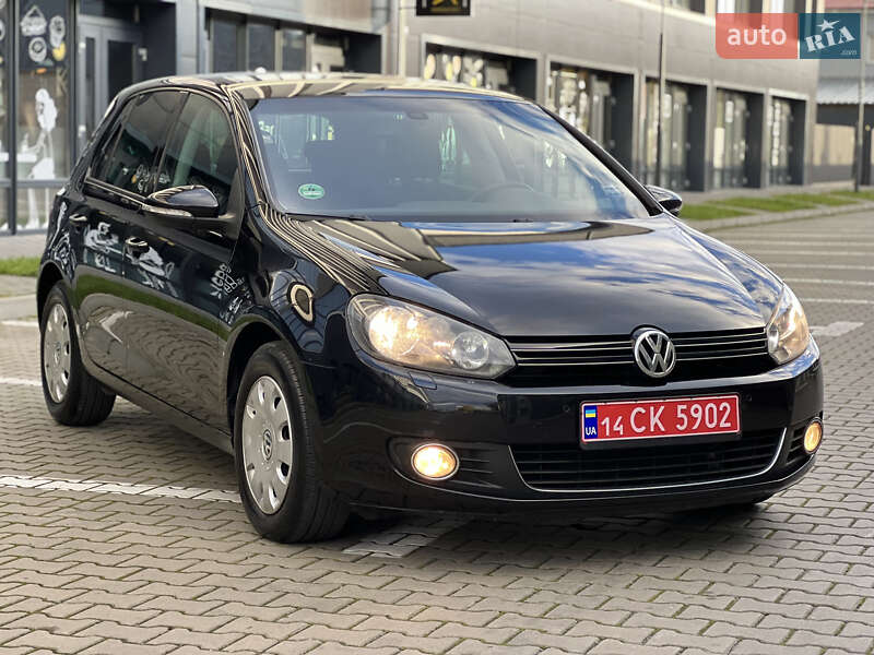 Хетчбек Volkswagen Golf 2009 в Івано-Франківську