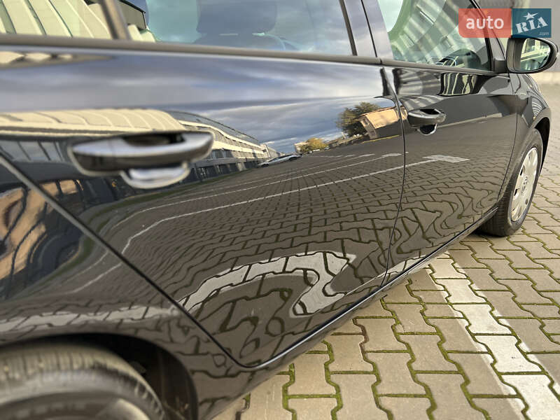 Хетчбек Volkswagen Golf 2009 в Івано-Франківську