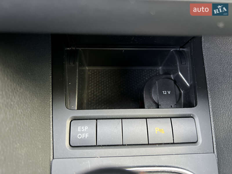 Хетчбек Volkswagen Golf 2009 в Івано-Франківську