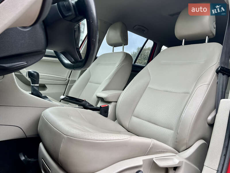 Універсал Volkswagen Golf 2015 в Львові