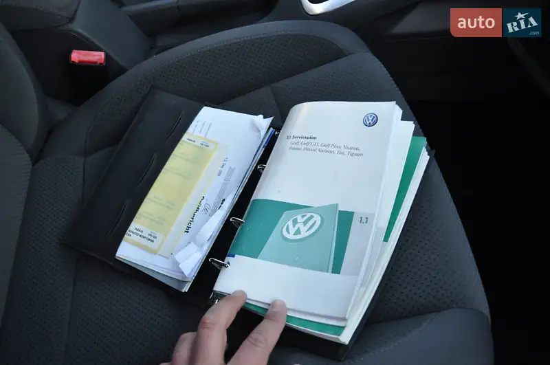 Хэтчбек Volkswagen Golf 2009 в Киеве документ