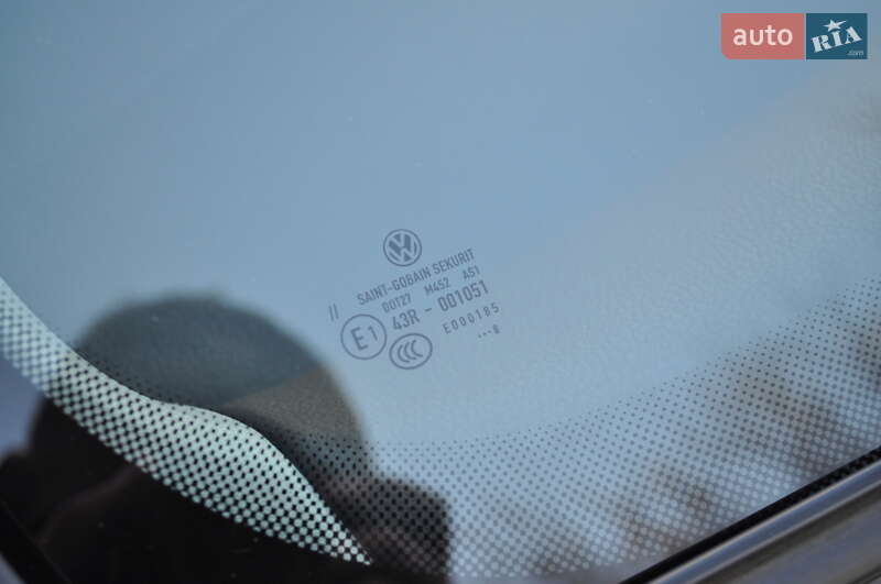 Хэтчбек Volkswagen Golf 2009 в Киеве