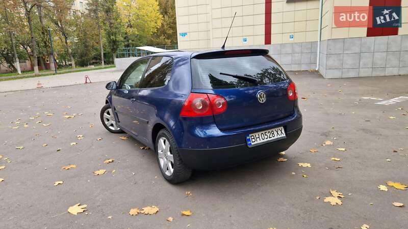 Хетчбек Volkswagen Golf 2006 в Одесі