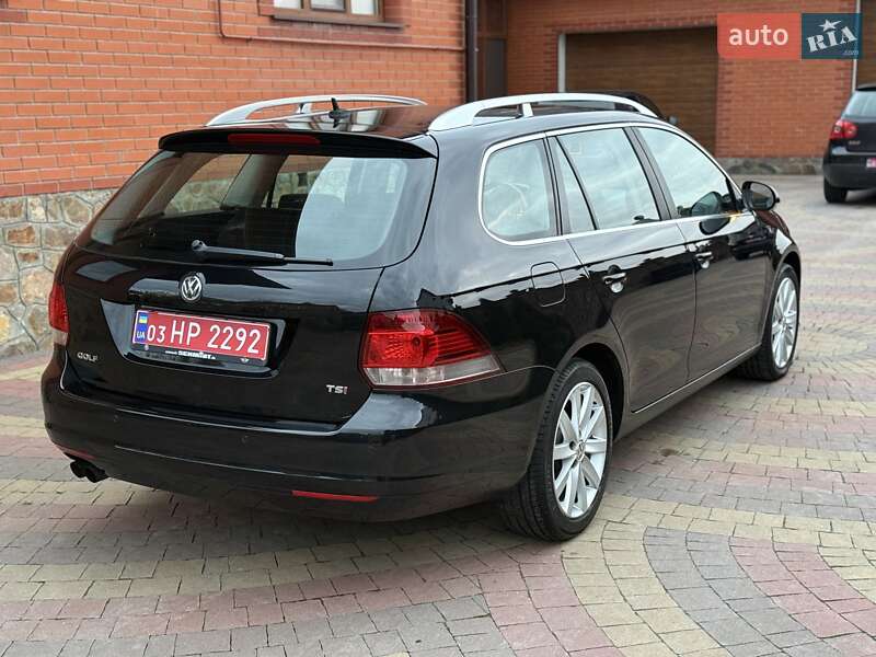 Универсал Volkswagen Golf 2012 в Сарнах