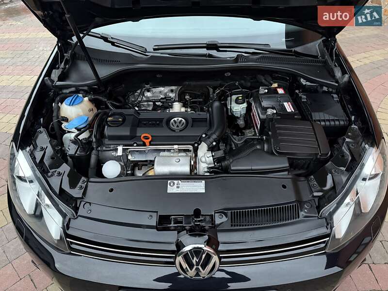 Универсал Volkswagen Golf 2012 в Сарнах