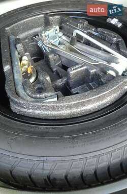 Универсал Volkswagen Golf 2004 в  фото 97 Универсал Volkswagen Golf 2004 в