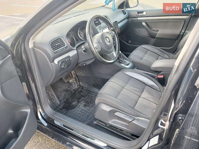 Универсал Volkswagen Golf 2013 в Киеве