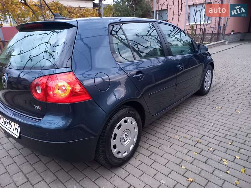 Хэтчбек Volkswagen Golf 2007 в Мукачево