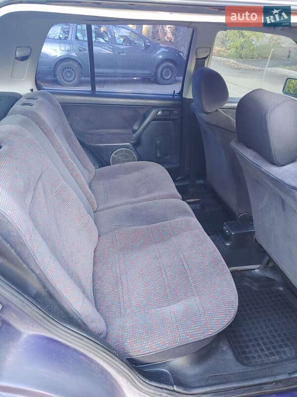 Хэтчбек Volkswagen Golf 1995 в Киеве