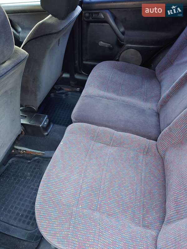 Хэтчбек Volkswagen Golf 1995 в Киеве