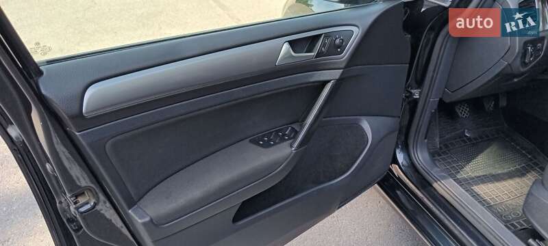 Універсал Volkswagen Golf 2014 в Миколаєві