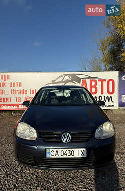 Хетчбек Volkswagen Golf 2006 в  фото 2 Хетчбек Volkswagen Golf 2006 в