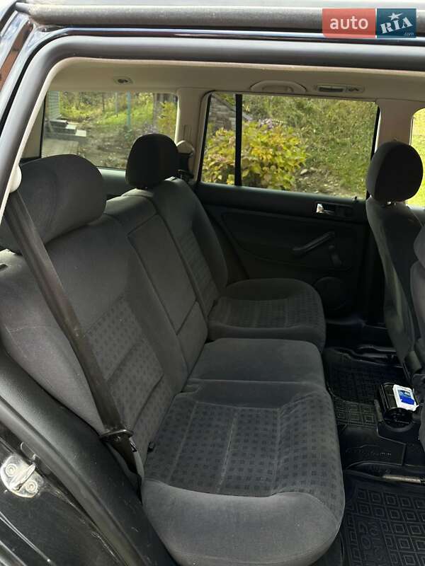 Универсал Volkswagen Golf 2000 в Ивано-Франковске