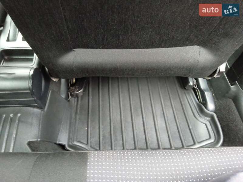 Хетчбек Volkswagen Golf 2002 в Хмельницькому фото 25 Хетчбек Volkswagen Golf 2002 в Хмельницькому