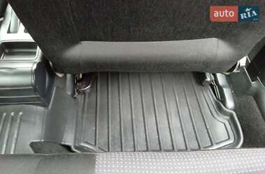 Хэтчбек Volkswagen Golf 2002 в  фото 25 Хэтчбек Volkswagen Golf 2002 в