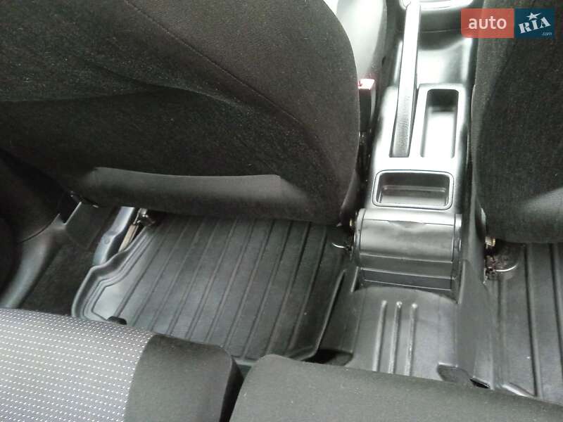 Хетчбек Volkswagen Golf 2002 в Хмельницькому фото 31 Хетчбек Volkswagen Golf 2002 в Хмельницькому