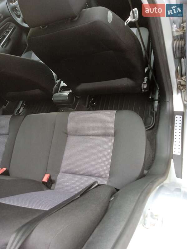 Хетчбек Volkswagen Golf 2002 в Хмельницькому фото 57 Хетчбек Volkswagen Golf 2002 в Хмельницькому