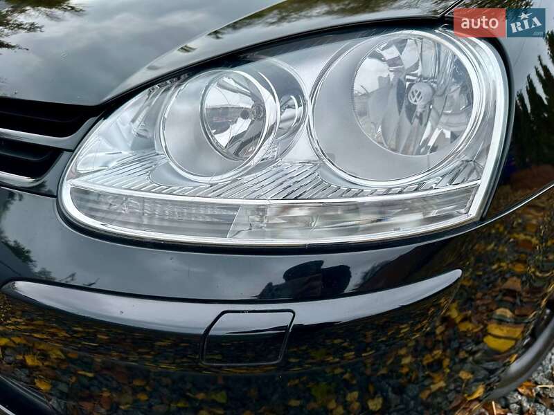 Хетчбек Volkswagen Golf 2008 в Полтаві